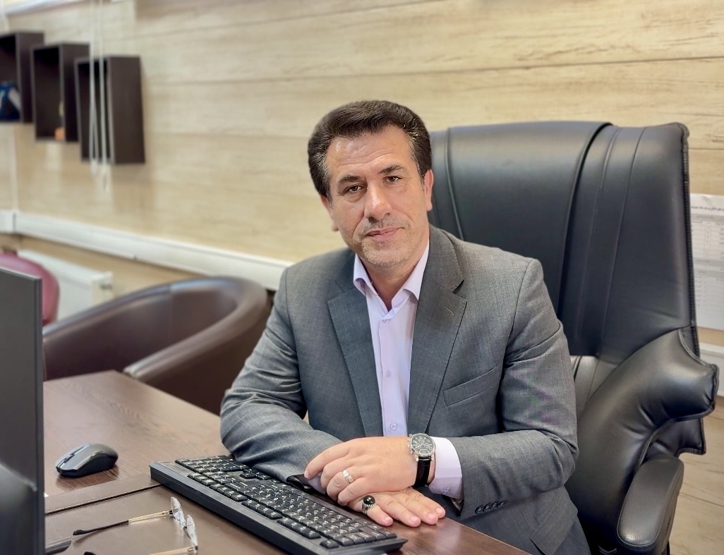 دکتر کیانفر: پشت هر خدمت، تلاش کارکنانی است که مسئولانه در کنار یکدیگر کار می‌کنند